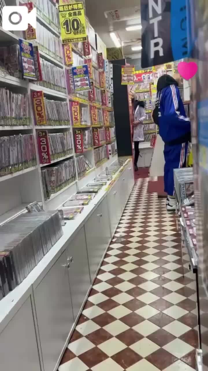 なんか面白いことないかな&#x301C;( ･&#3636;ω･&#3636;)&#128566;