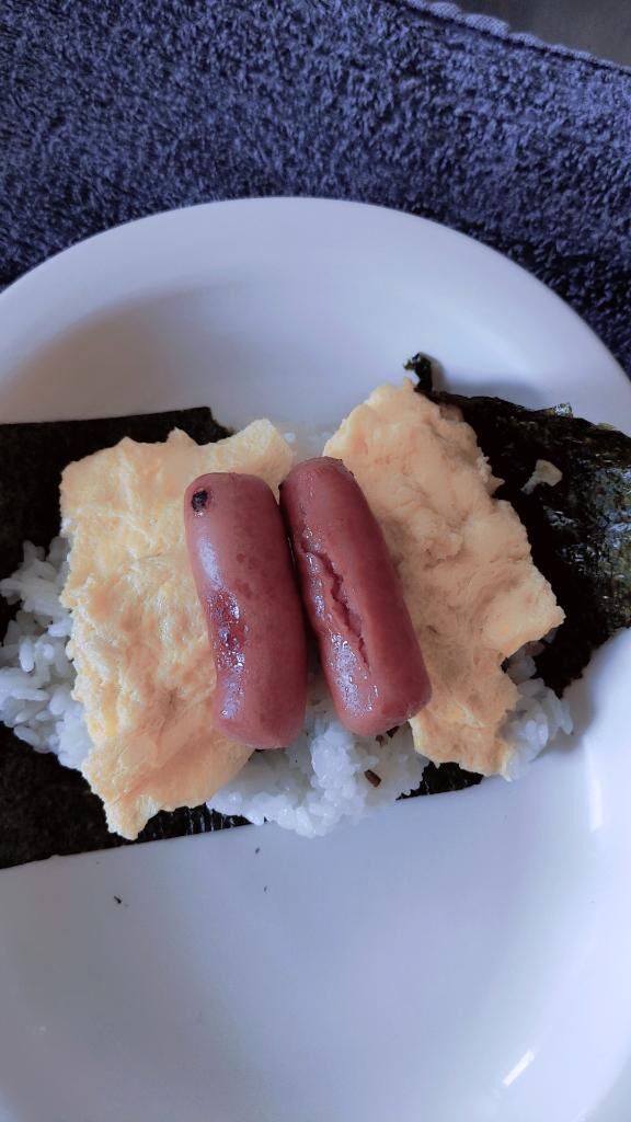夏は露出だねぇ〜〜ww