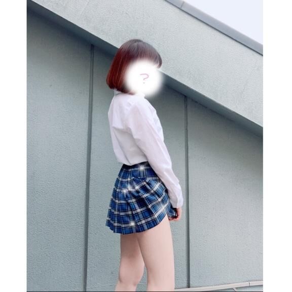 (××)