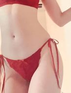 今日は紐パンティ♡