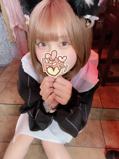 おま○こビショビショ