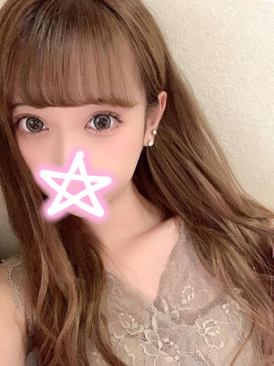 見えそうで見えない。