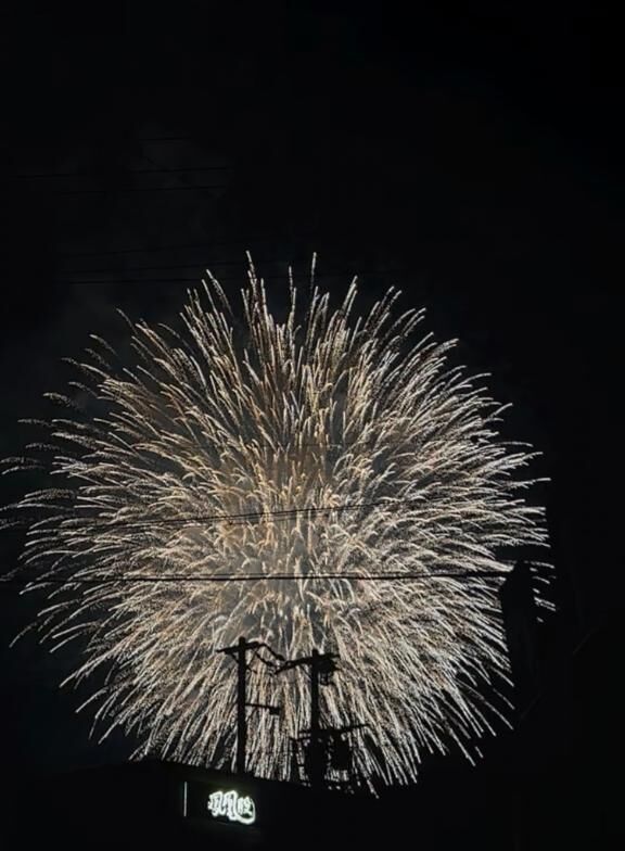 &#127879;