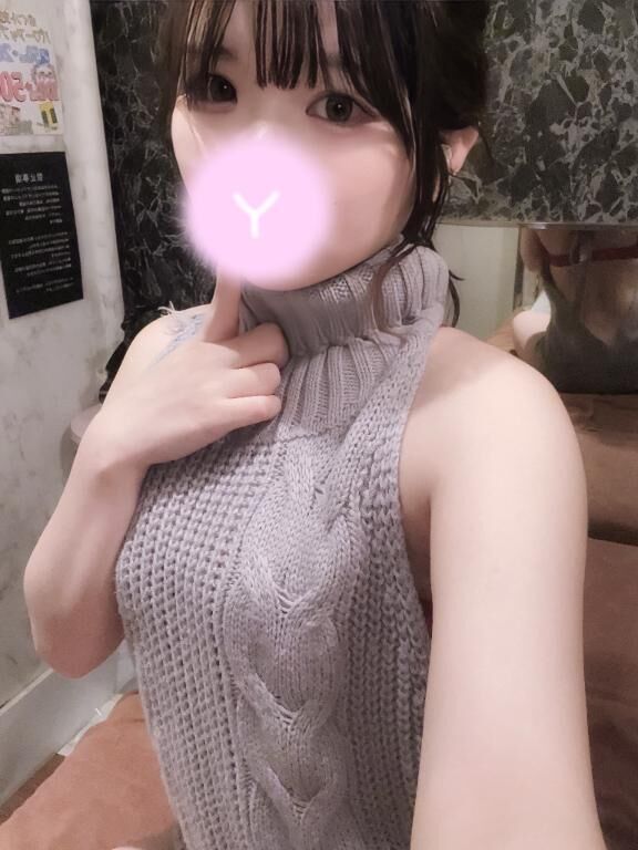 背中が空いてて隙だらけ&#9825;&#9825;