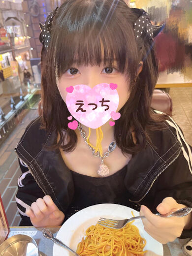 くっついてキスしてそのままえっち♡