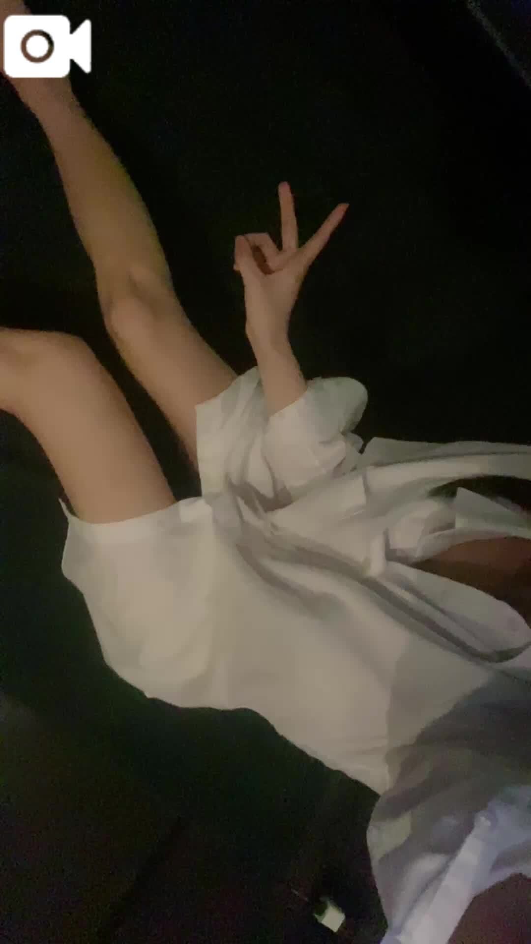✌