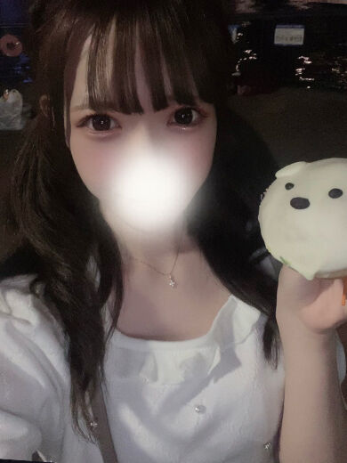 お姉さんのここに入れていいよ って言うと尻尾振ってるような笑  顔で生でいれてくるのもかわいい