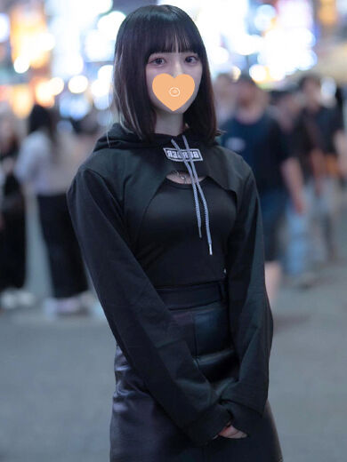 先ほどのおにさま、バックでお尻ぺちぺち