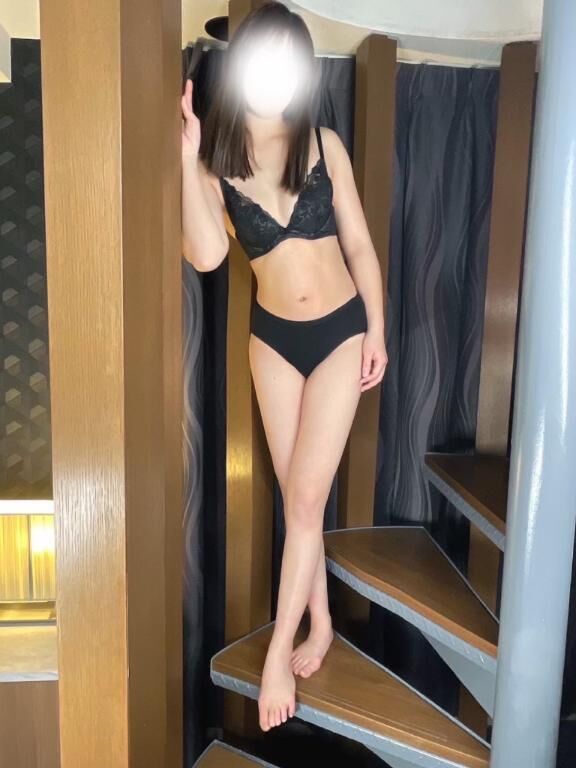 もっと触って舐めて。今日終わっちゃう。