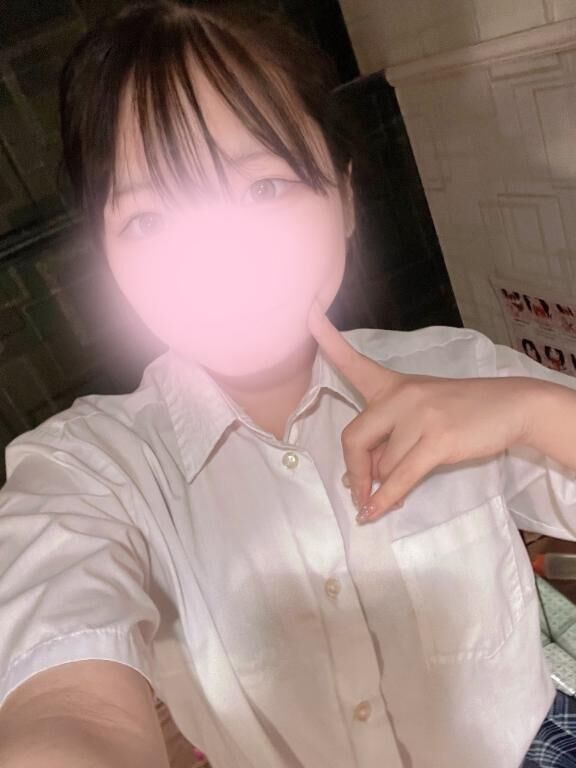 こちらが湿気に負けた前髪&#9825;
