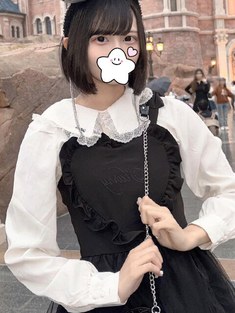 鏡の前で1人でさわさわ(/ω＼)