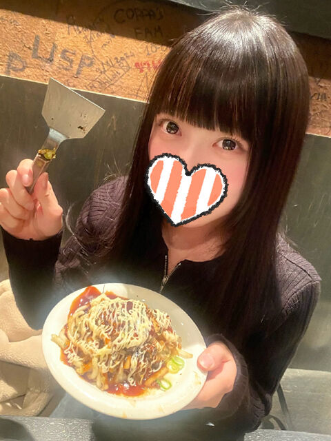 幼く見えるけど中身は...