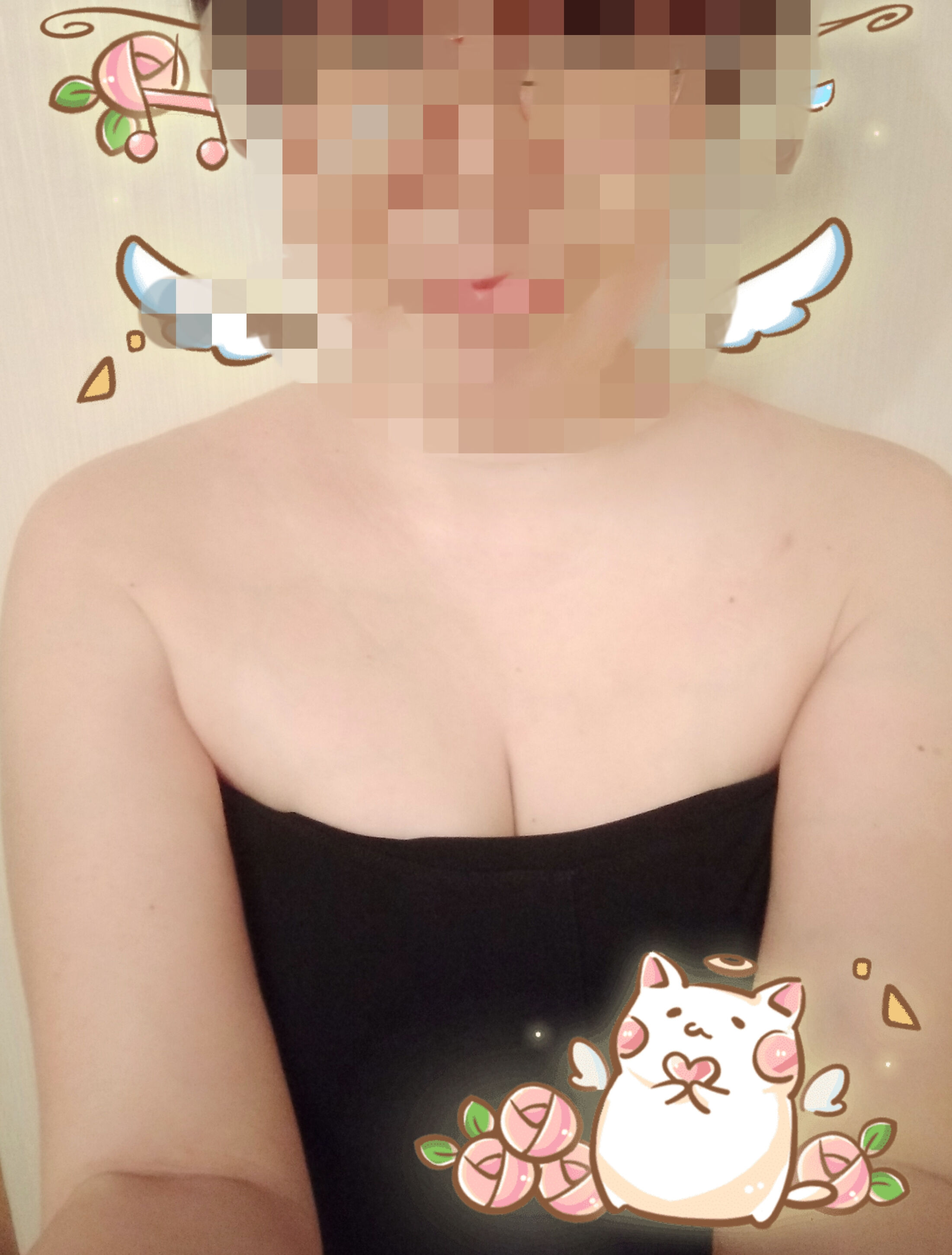 本日、出勤してます(*&#728;&#65078;&#728;*).｡.:*&#9825;