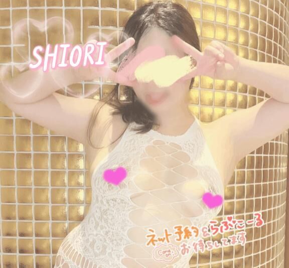 汗が…