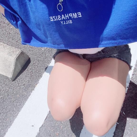 ギリ見える&#128064;かもかも