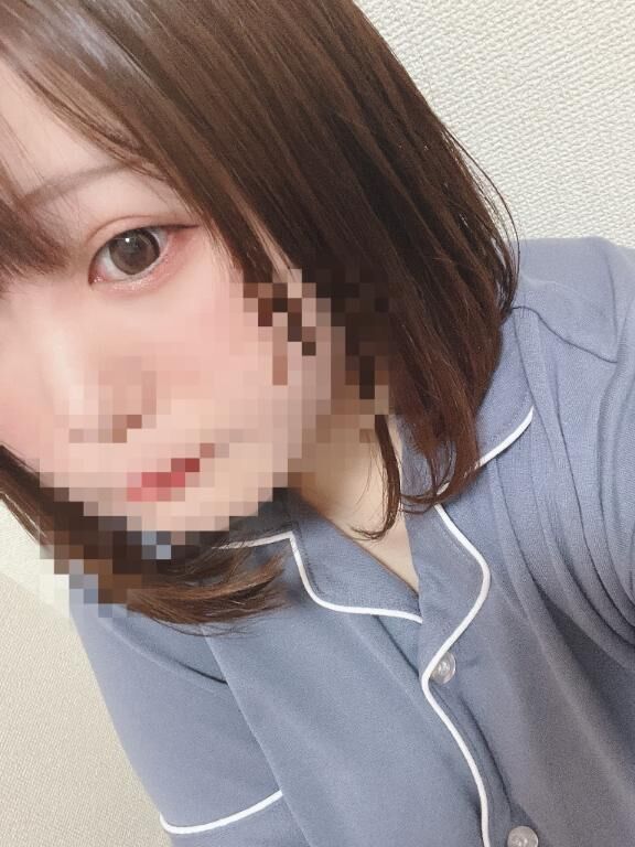 にゅっっ