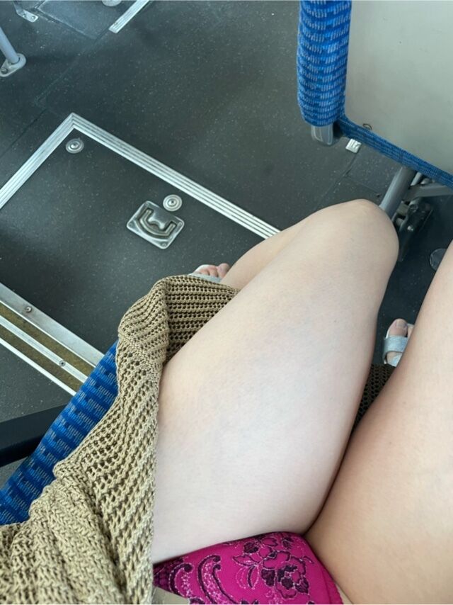 ほたる今日のパンチラ