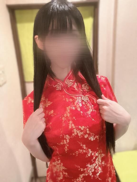 ぱつぱつ、、？