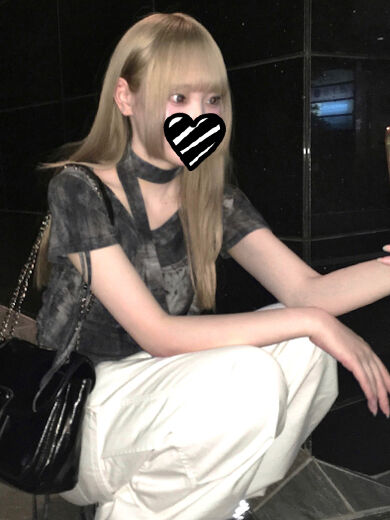いつもアナルに指入れながらのバックのK様