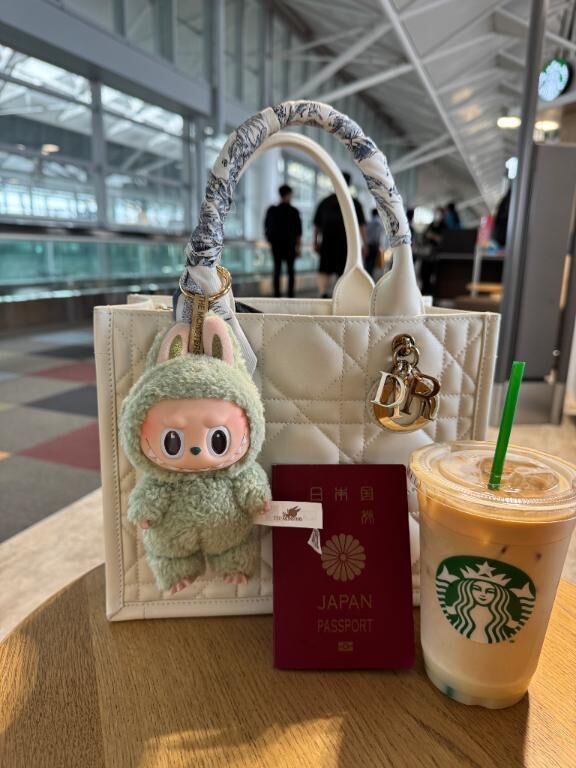 &#9992;&#65039;