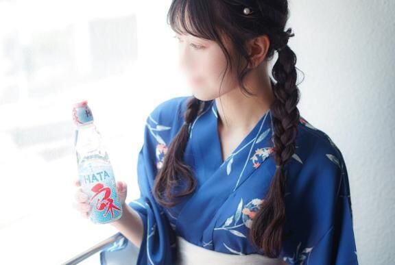 明日　10:00
