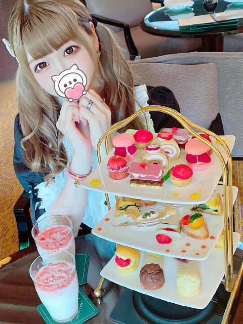 階段でエッチのお兄さん
