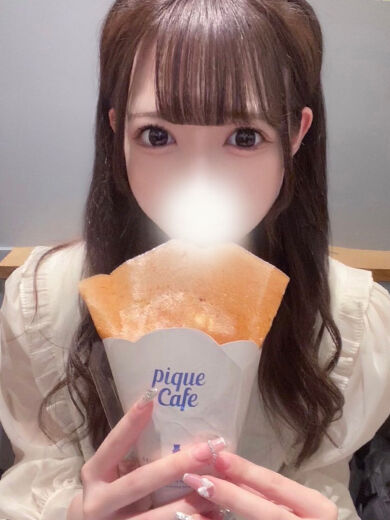 生で上からおま〇こに挿入して腰振ってたら押し倒されて次はバッ  クであんあん