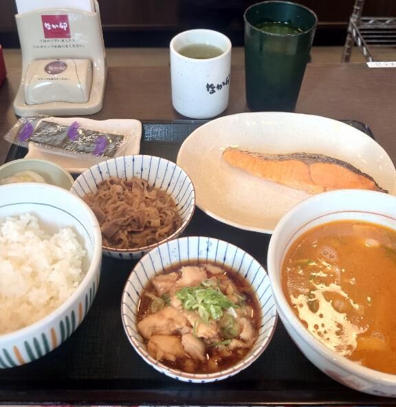 面白い(♡θ♡♡♡θ♡)