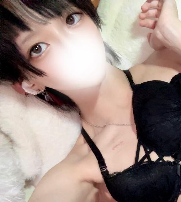 今日（8日）、明日（9日）と居ます！