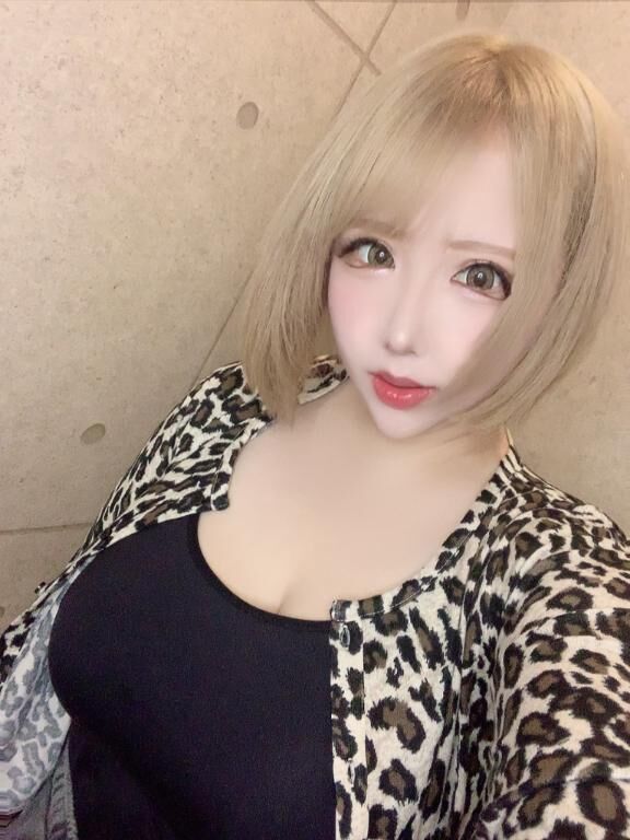 疲れてるのかな？♡