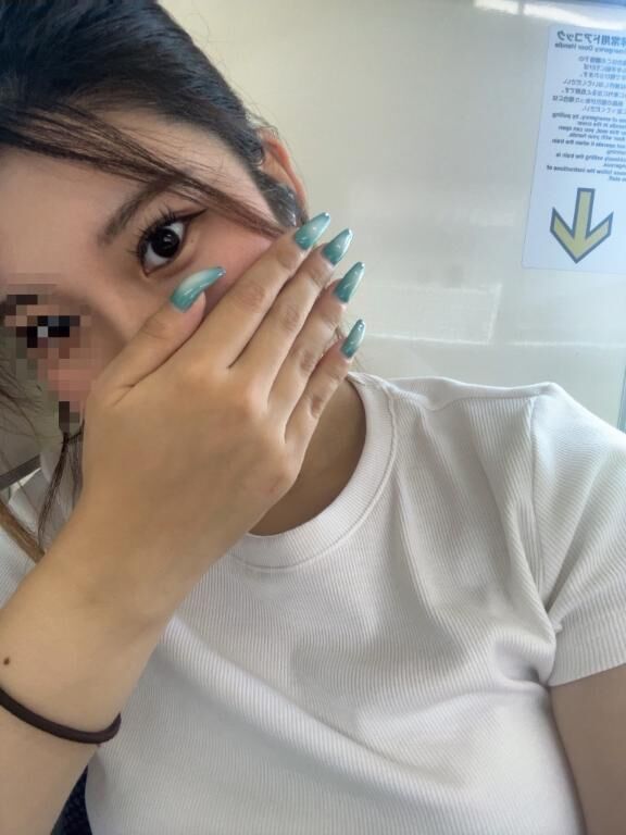 しゅっ