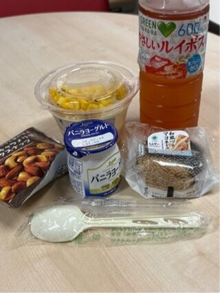 お昼ご飯&#737;&#7512;&#8319;&#7580;&#688;&#78601;◯&#78283;