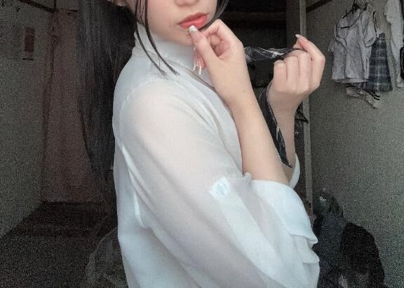 &#127539;&#128129;&#127995;&zwj;♀&#65039;