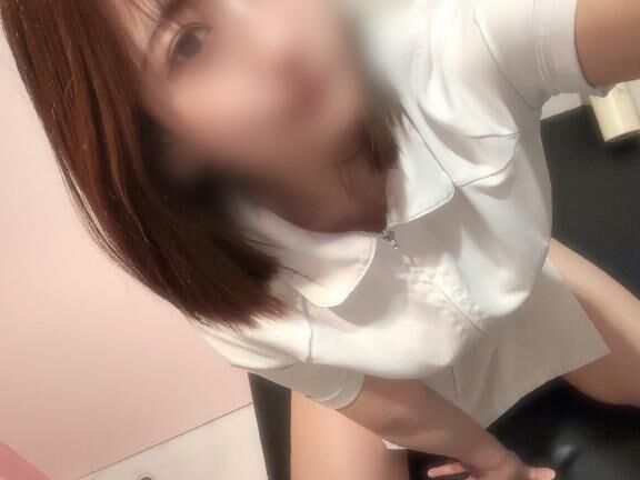 明日は出勤しますっ&#127808;