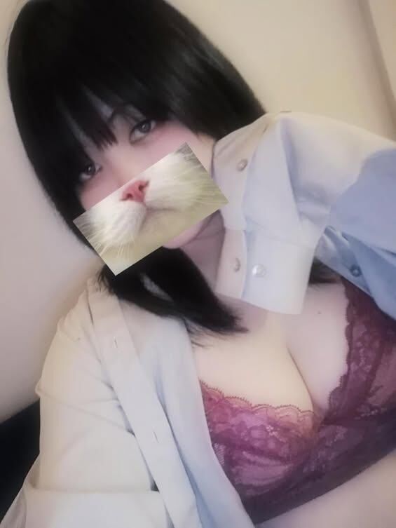 明日休みー！