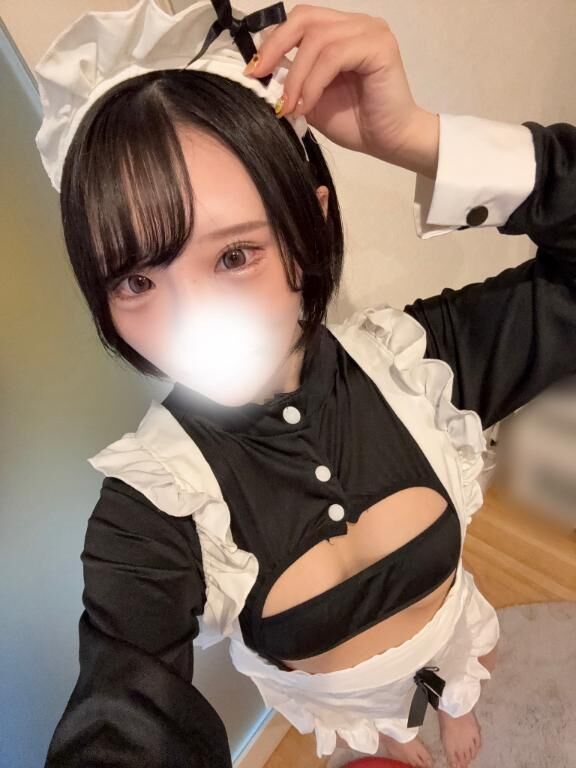 ♡動く度おっぱいが溢れそう…(\,\,. .\,\, )♡