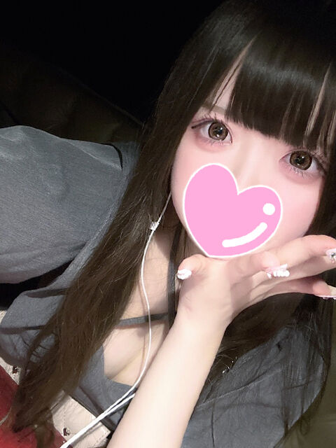 出勤｡・:＋°