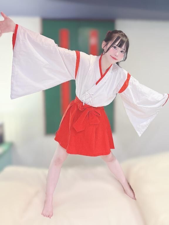 退勤しました∟(^ω^)」