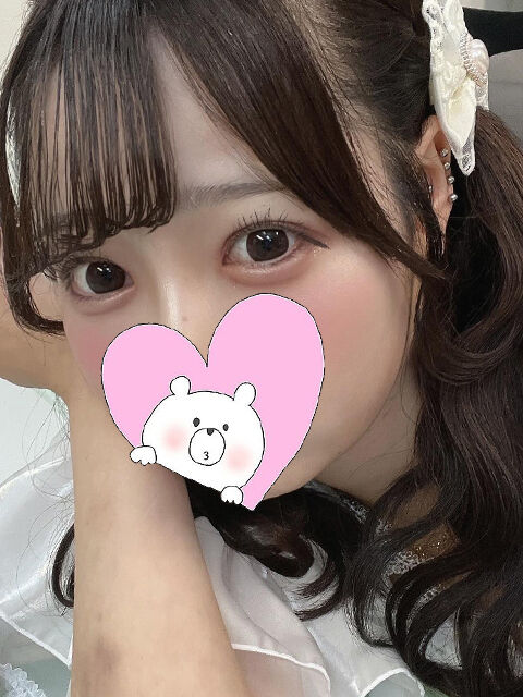 カメラ目線で「おちんぽ入れてください」∩^ω^∩
