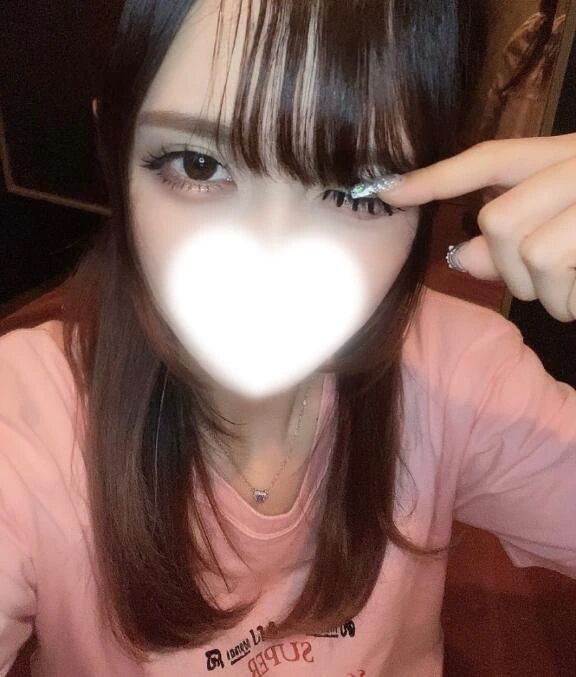 前髪すぐ伸び子