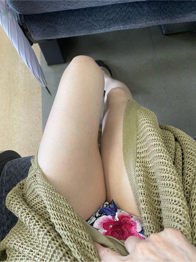 ほたる今日のパンチラ