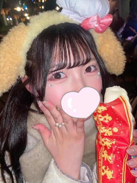 お姉さんのここに入れていいよ って言うと尻尾振ってるような笑  顔で生でいれてくるのもかわいい