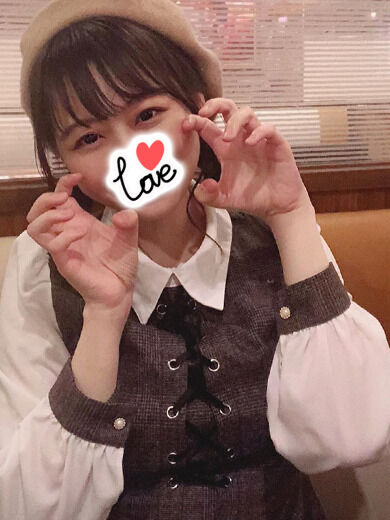 耳元でエッチな事ささやかれちゃうと