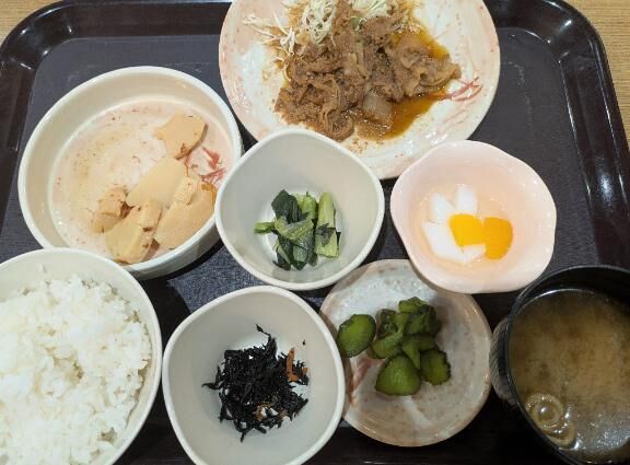 夕朝食無料