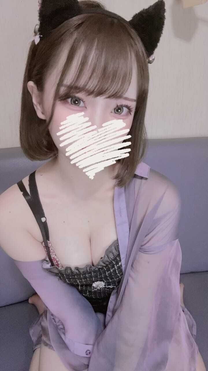 待ってるにゃん&#9825;