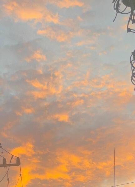 ゆうひとかあきのくもとかー