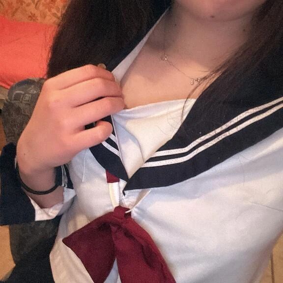 &#1641;( &#11805;&#11805;´&#42163;`&#11805;&#11805;) 人( &#11805;&#11805;´&#42163;`&#11805;&#11805;)&#1608;