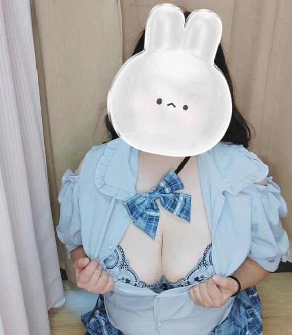 次のコスプレなににしようか考えてる梁