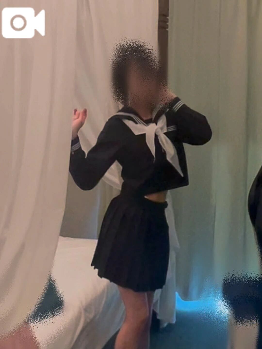 見えちゃう…