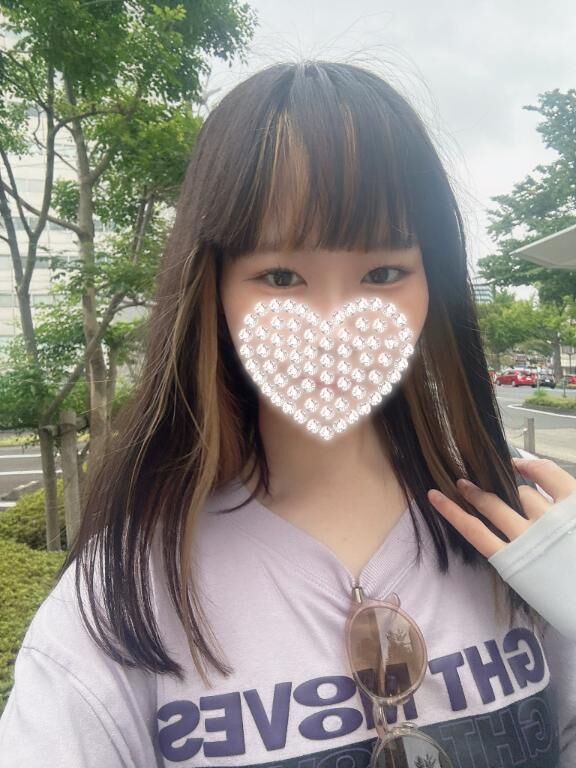 夏を引きずる女